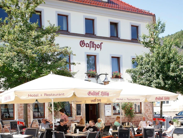 Biergarten auf dem Markt