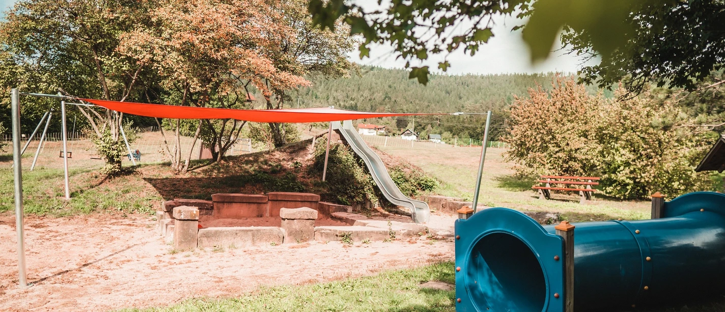 Spielplatz in Röt-Schönegründ