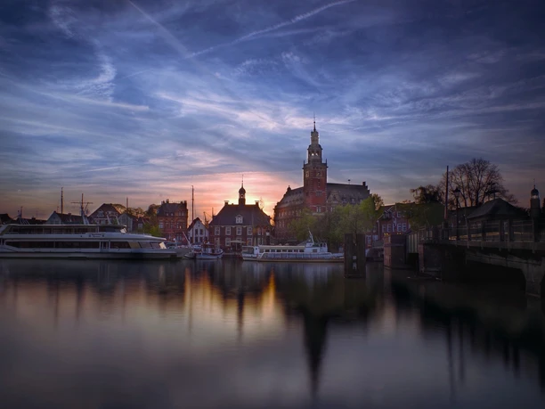Leer - Hafen bei Abend.jpg