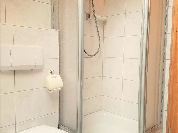 Bad-Dusche