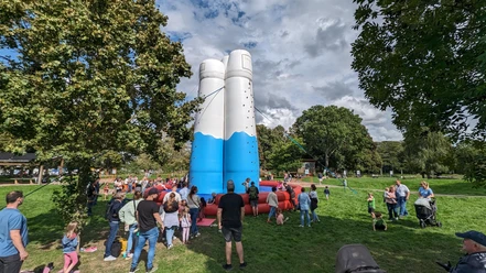 Kletterturm beim Treff Natur Familienfest