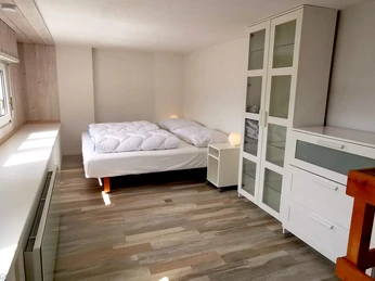 Ferienhaus für Geniesser Schlafzimmer im FerienhausBedroom in the holiday homeChambre à coucher dans la maison de vacances