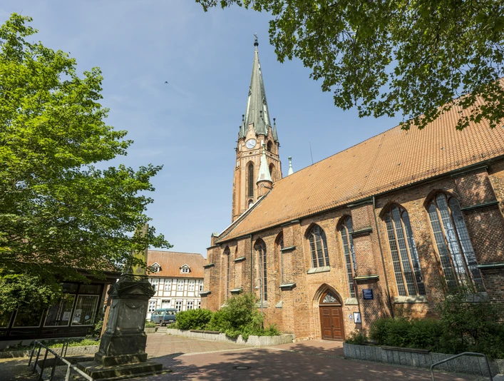 St. Marien in Winsen - The church in the heart of the town St. Marien in Winsen – Die Kirche im Herzen der StadtSt. Marien in Winsen - The church in the heart of the townSt. Marien à Winsen - L'église au cœur de la villeSt. Marien in Winsen - De kerk in het hart van de stadSt. Marien i Winsen - Kirken i hjertet af byen