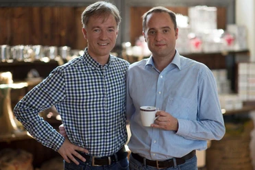 Michael und Thomas Eckel @Murnauer Kaffeerösterei.jpg