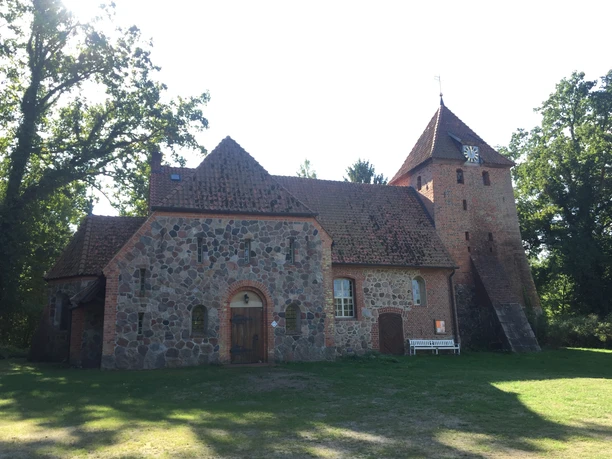Fieldstone church of Peter and Paul in Thomasburg Fieldstone church of Peter and Paul in Thomasburg