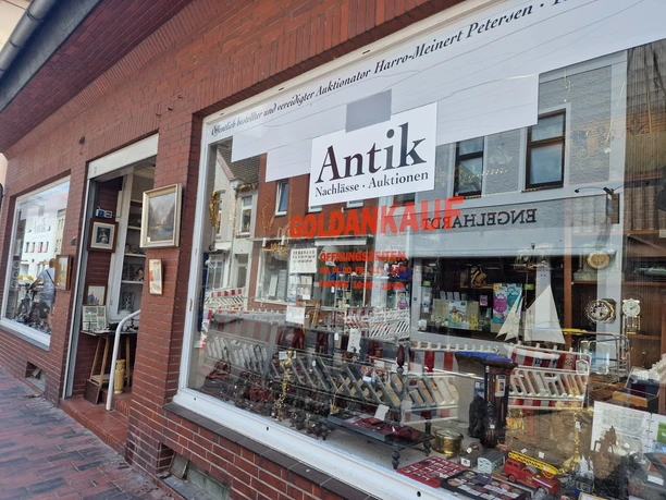 Antik - zentral in der Hauptstraße