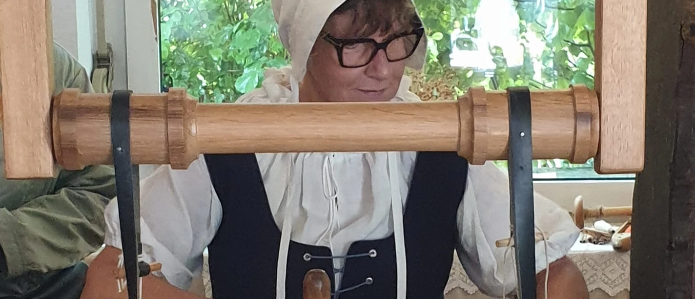 Leineweberin Anne (3).jpg