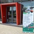 Eingangsbereich Tourist-Information Salzgitter-Bad, Hauptstelle bei der Wirtschafts- und Innovationsförderung Salzgitter GmbH