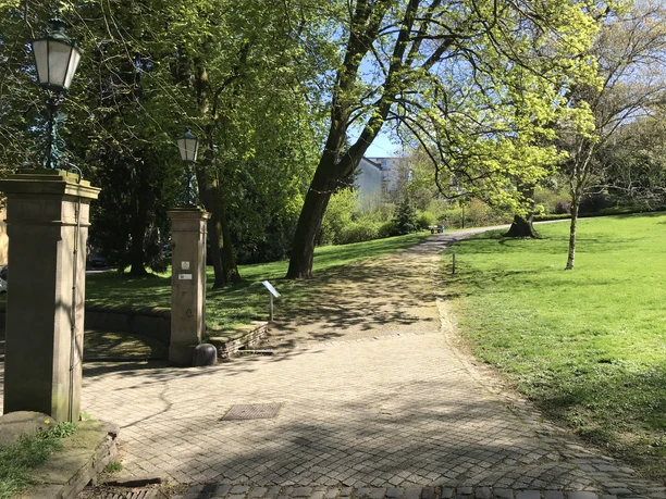 Eingang Baumlehrpfad Wuppertal