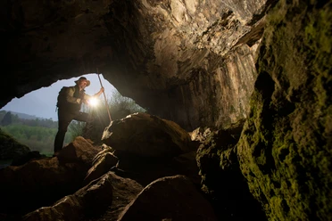 Ranger Höhle_Naturpark Arnsberger Wald Klaus-Peter Kappest.jpg