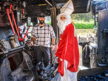 Nikolaus im Dampfzug