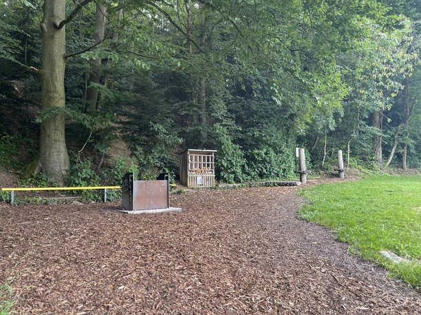 Grillstelle SFG vorne.jpg