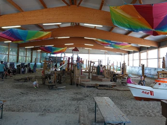 In- und Outdoor-Kinderspielpark "Kap Hoorn"