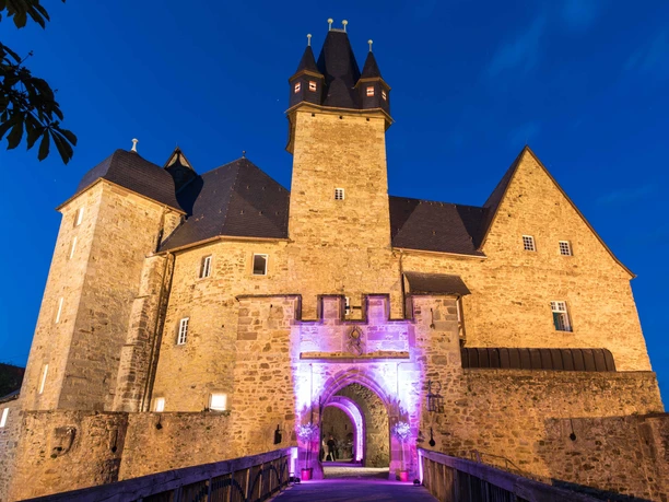 Schloss Spangenberg abends