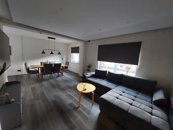 Wohnzimmer mit Essbereich Wohnzimmer mit Essbereich