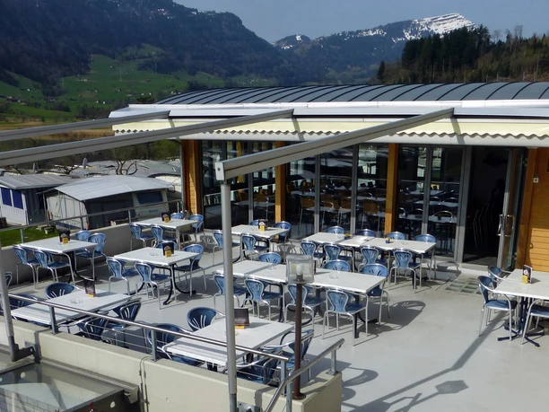 campingrestaurant-buchenhof-gastronomiebetriebe-erlebnisregion-mythen_2.jpg