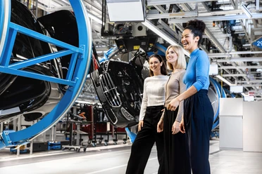Mercedes-Benz Kundencenter Rastatt Entdeckungstour Werksfuehrung
