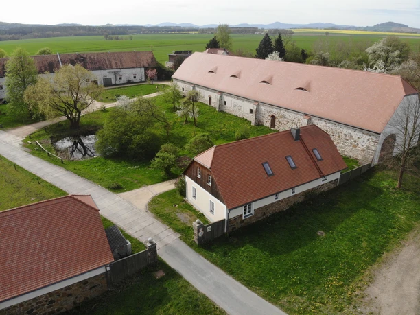 Ferienhaus mit Spielescheune