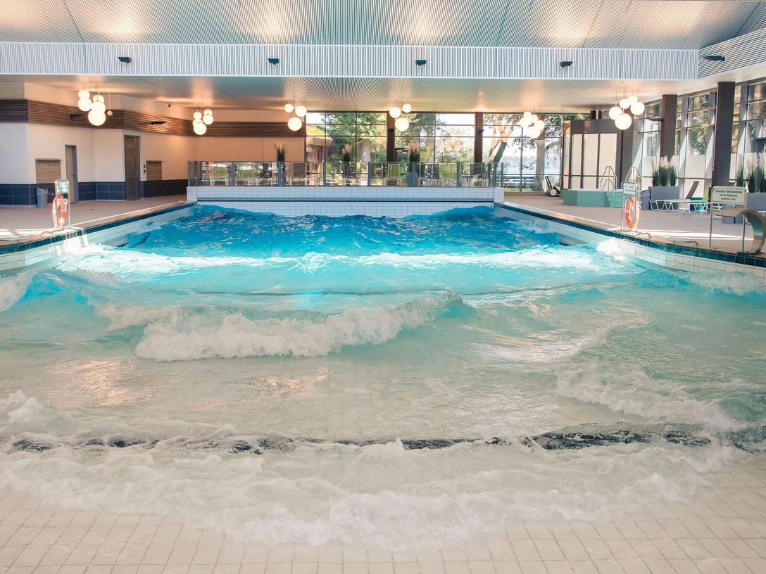 wellenbad-am-meer-wellen4.jpg