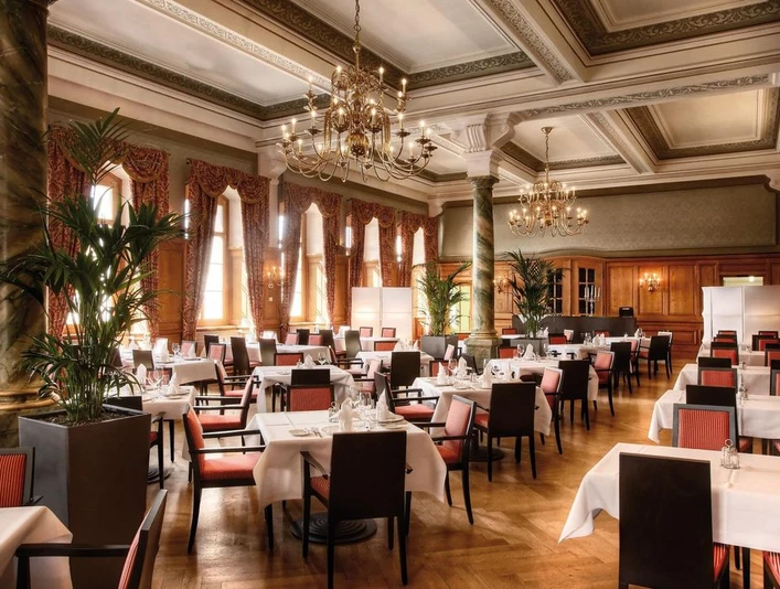 Queen Victoria Saal Restaurant Pilatus Kulm