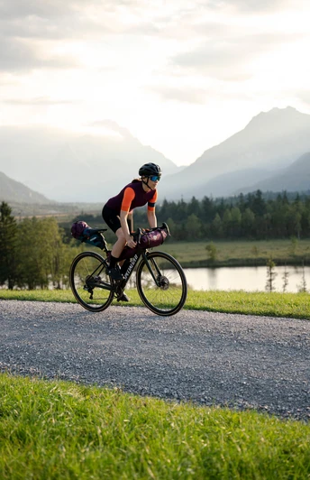 Erkunde die malerische Zugspitz Region auf Deinem Gravelbike.