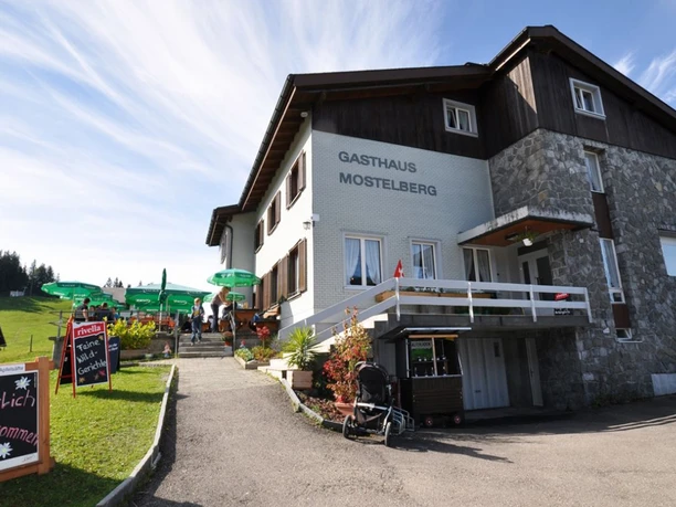 berggasthaus-mostelberg-sattel-hochstuckli-gastronomiebetriebe-erlebnisregion-mythen_5.jpg