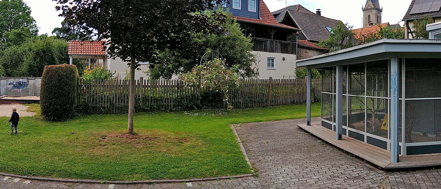 Spielplatz Vogelvoliere