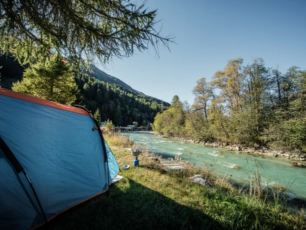 Camping Riverside Zelt am jugen Rhone.jpg