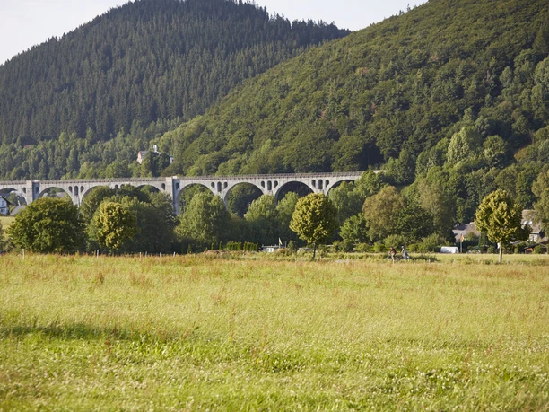 Biketour mit Blick auf den Willinger Viadukt Biketour mit Blick auf den Willinger Viadukt