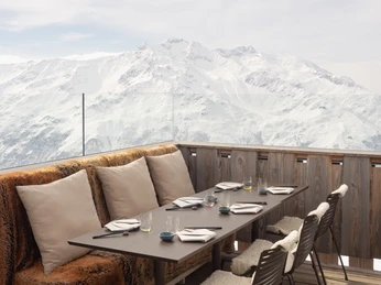 The Japanese at Gütsch