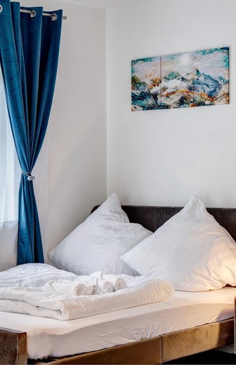 57208898-Alpina-Apartment-58_240701-170835758_2407