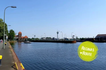 Minden - Kanal-Weser-Route.png Das Bild zeigt die beiden Schleusenanlagen im Oberhafen von Minden.