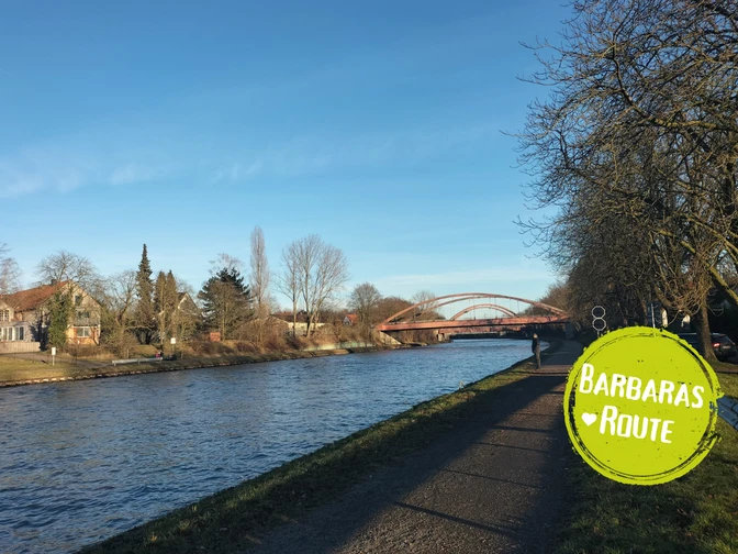 Das Bild zeigt den Mittellandkanal.