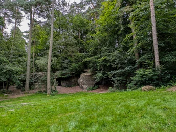 3 Steine Stadtwald.jpg