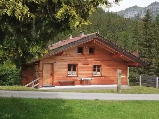 Vue extérieure du Spa Chalet Louisli