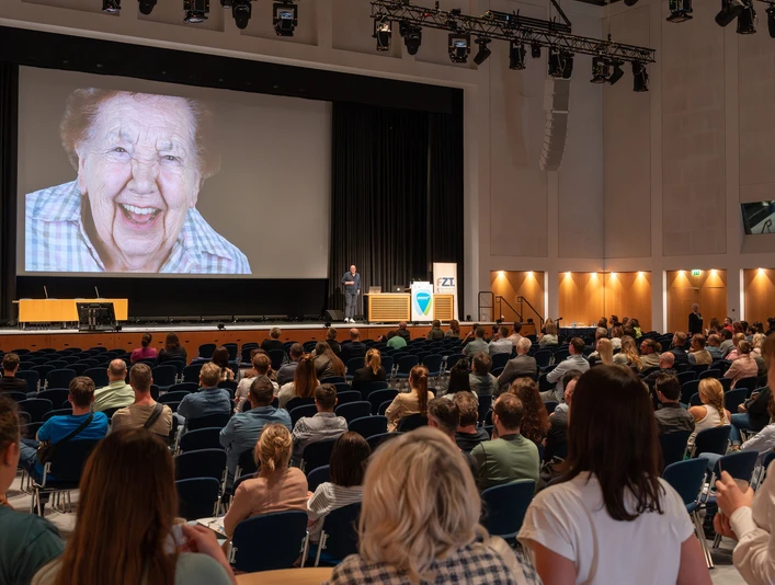 Your meeting & conference in Leipzig: Lecture during Zahntechnik Plus 2024 Tagung & Konferenz Leipzig Convention: Vortrag während der Zahntechnik Plus 2024 Meeting & conference Leipzig convention: Lecture during Zahntechnik Plus 2024