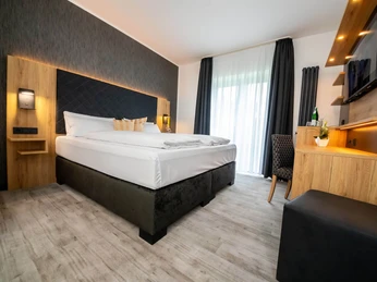 Doppelzimmer Komfort mit Fernsehen am Hotel Park Bad Driburg.