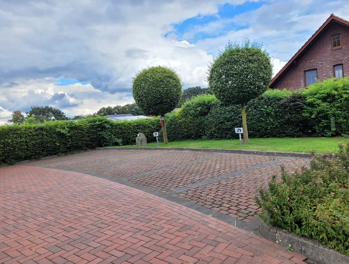 Stellplatz Rathaus Lorup ©Emsland Tourismus GmbH (1).jpg