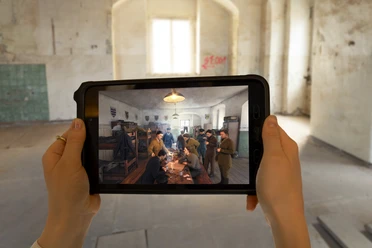 HistoPad in Schloss Colditz - Sehenswürdigkeiten in der Leipzig Region Das HistoPad zeigt das ehemalige Belgische Quartier im Schloss Colditz digital, Ausflug, Geschichte