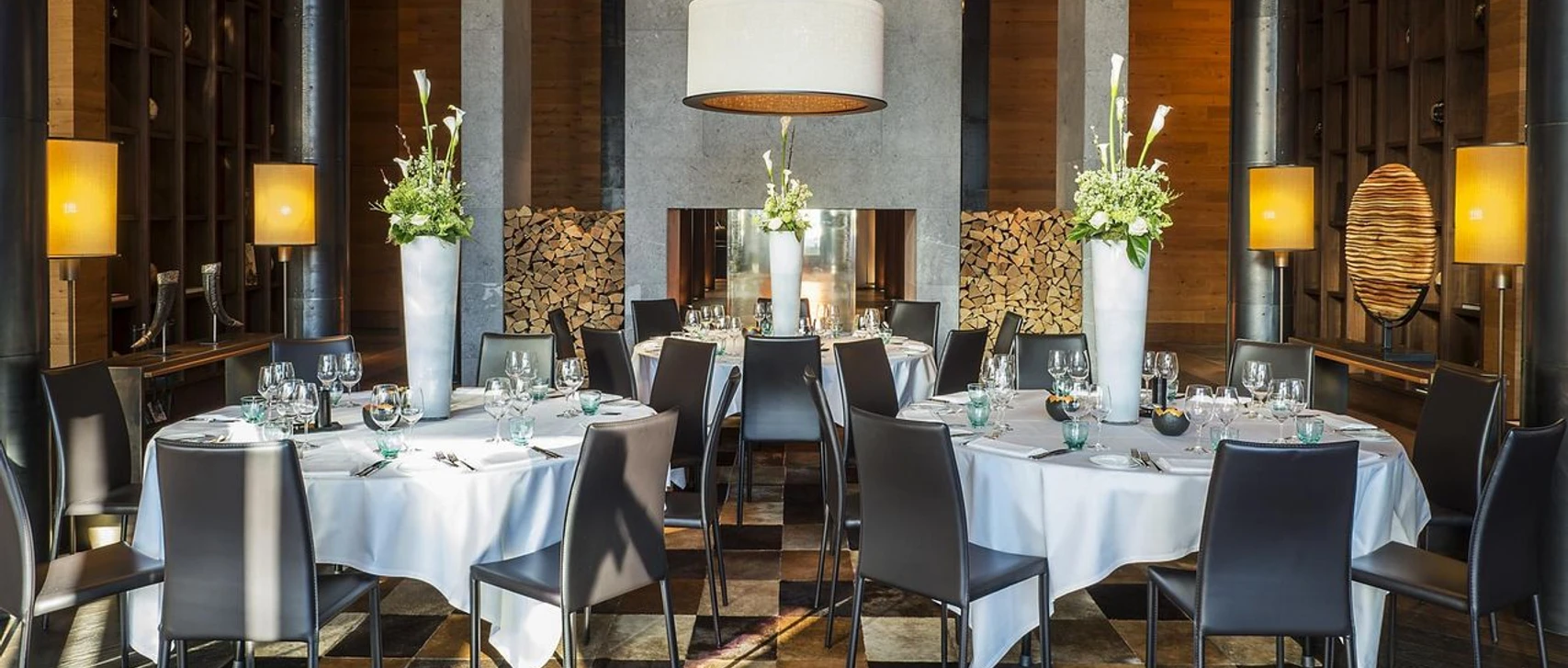 The Libraries im The Chedi Andermatt