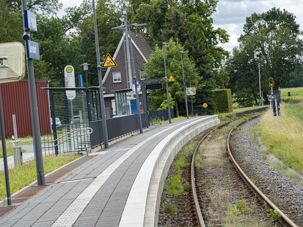 Bahnhof Quendorf_Bahnhofsgebäude.jpg