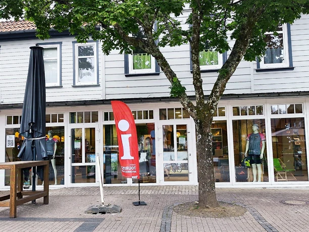 Tourist-Information-Hahnenklee-Bockswiese-Außenansicht