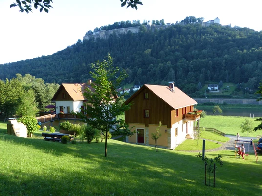 Herzlich willkommen im Ferienhof Eibenstein
