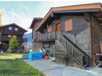 von Hinten (Eingang)