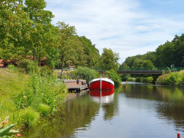 an-der-Paddel-und-Pedal-Station_MS-Ella_Nordgeorgsfehnkanal