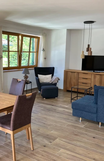 Wohnraum mit Essplatz