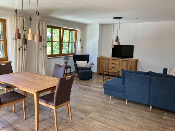 Wohnraum mit Essplatz