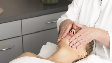 grand-bau-rivage-beauty-center-la-vallee-spa-behandlung.jpg