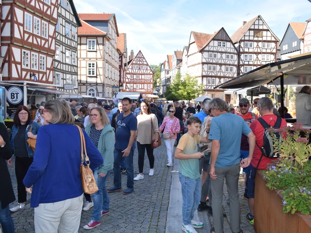 Ein voller Homberger Marktplatz