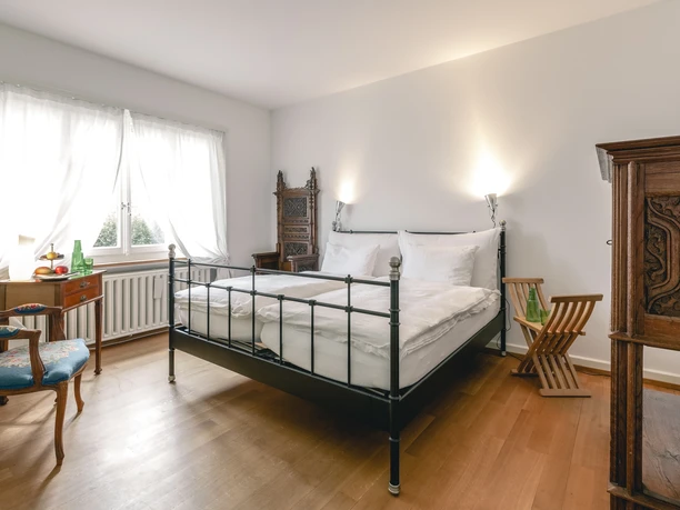 Lenzburg_Amber Haus_Zimmer_3